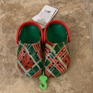 CROCS Kids C11 Baya Holiday Plaid Red and Green rare